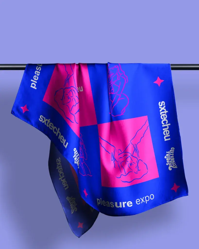 sextecheu scarf design